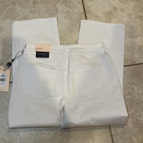 NWT! NYDJ White Joni Relaxed Denim Capri Jeans 4 Not Your Daughter's Jeans - Picture 9 of 9